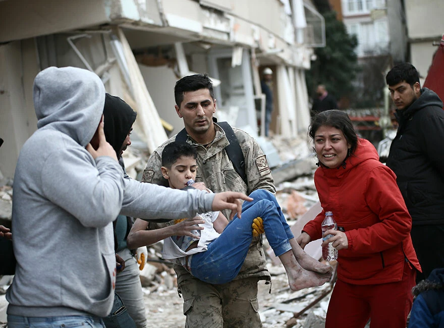 Son dakika! Kahramanmaraş depreminde 2. gün: Bilanço ağırlaşıyor, binlerce ölü ve yaralı var