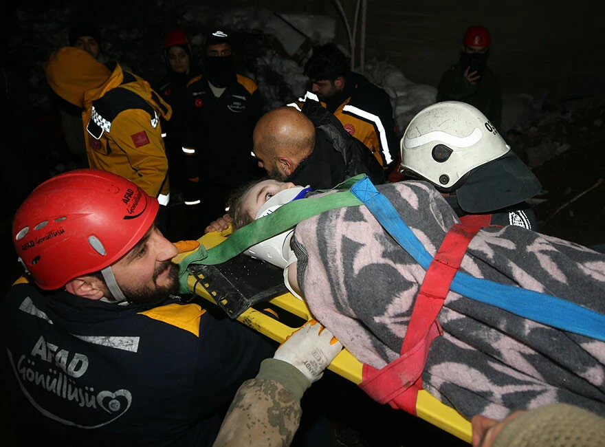 Son dakika! Kahramanmaraş depreminde 2. gün: Bilanço ağırlaşıyor, binlerce ölü ve yaralı var