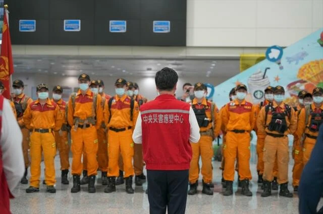 1999'daki desteği unutmadılar! Tayvan Cumhurbaşkanı ve Başkan yardımcısı maaşlarını bağışladı