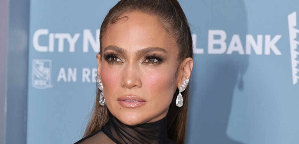 Jennifer Lopez&#039;den depremzedelere destek