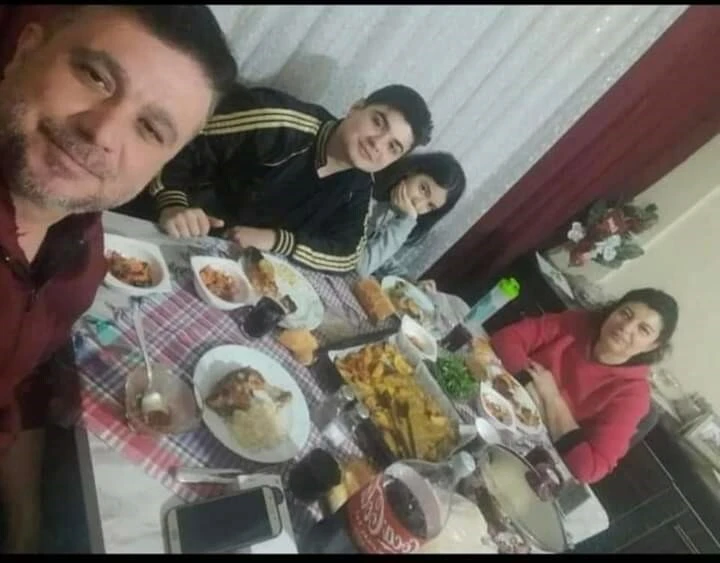 Kahramanmaraş'taki depremde hayatını kaybeden anne-kız toprağa verildi