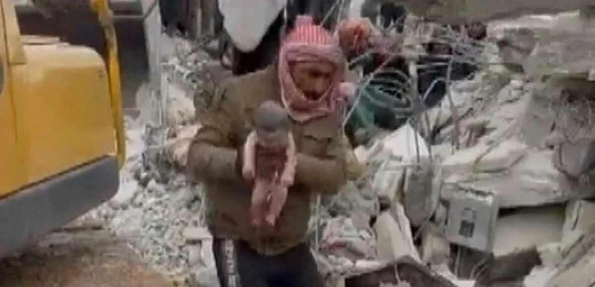 Enkaz altında doğan bebek için binlerce kişi başvuru yaptı! İşte Aya bebeğin son durumu