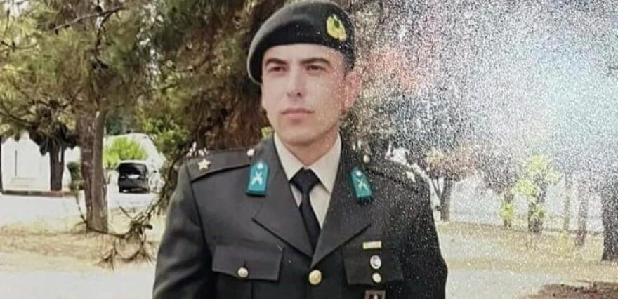 İmam babanın en zor görevi: Oğlunun cenaze namazını kıldırdı