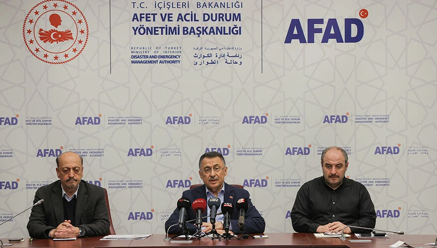 Cumhurbaşkanı Yardımcısı Fuat Oktay: Önce delil toplanacak sonra enkaz kaldırılacak