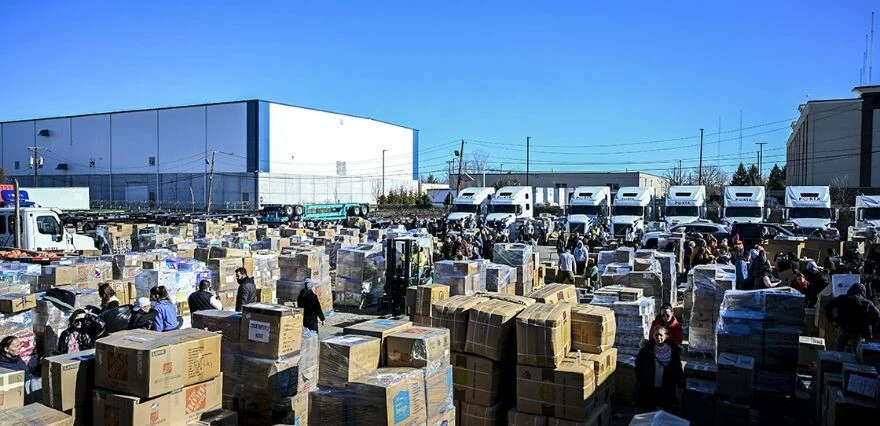 ABD'de yaşayan Türkler, depremzedeler için tek yürek oldu