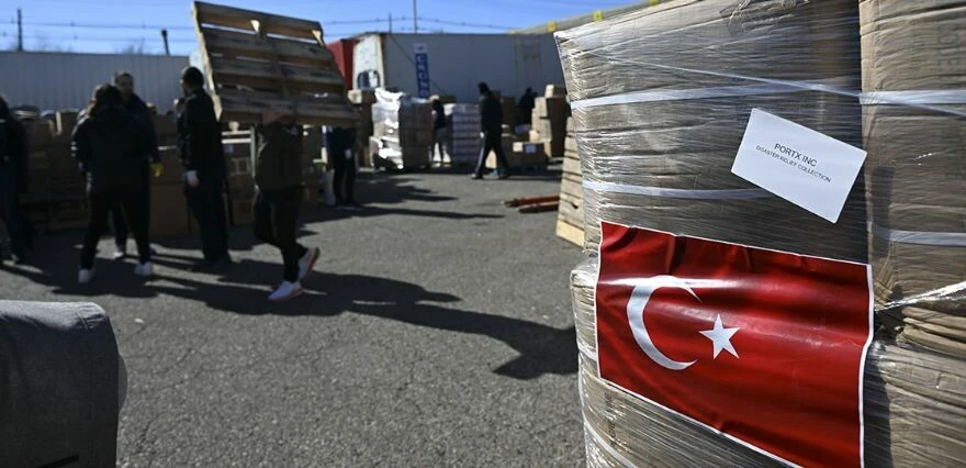 ABD'de yaşayan Türkler, depremzedeler için tek yürek oldu