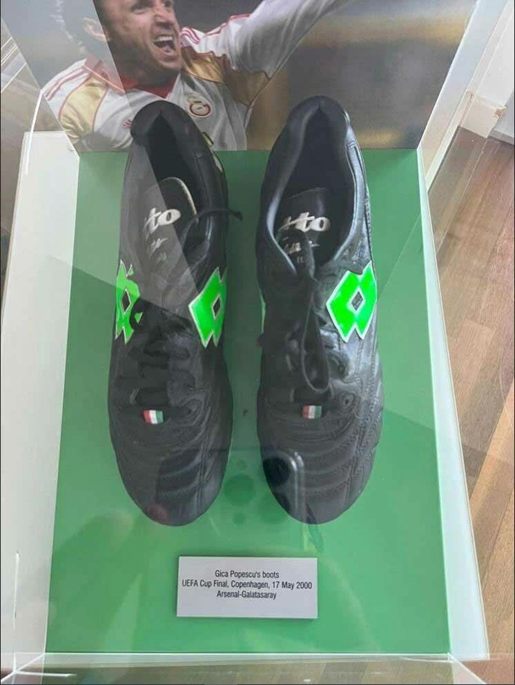 Tarihi golün kahramanı Gheorghe Popescu'nun en değerli eşyası satışa çıkarıldı