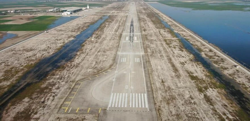 Depremden zarar gören Hatay Havalimanı hizmet vermeye başladı