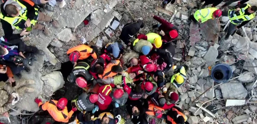 Son dakika! Enkazlardan iyi haberler peş peşe geliyor: Hayata böyle merhaba dediler