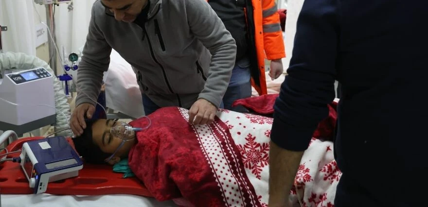 Depremin sembolü olmuşlardı: Ömer ve Umut bebekten sevindiren haber geldi