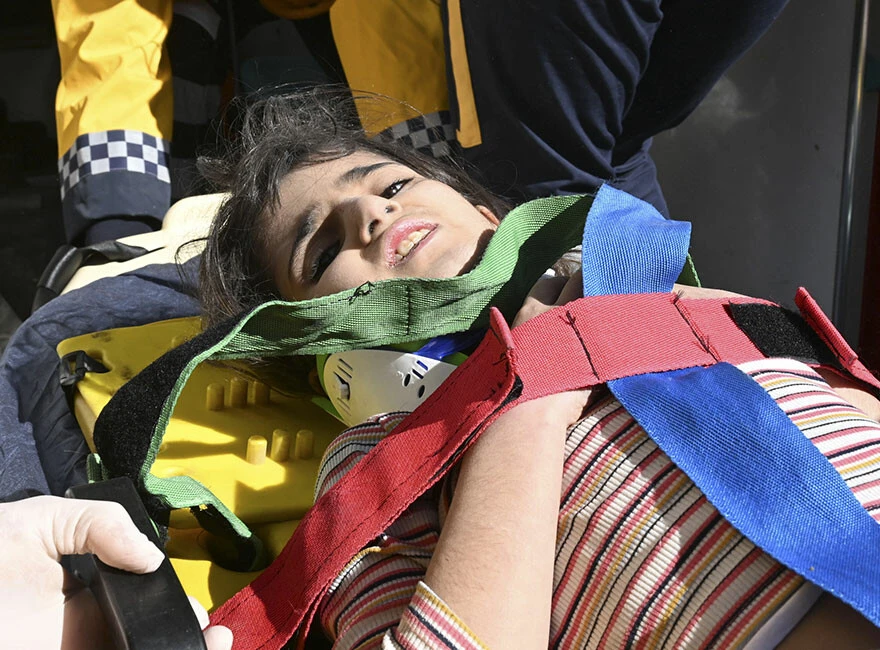 Son dakika! Enkazlardan iyi haberler peş peşe geliyor: Hayata böyle merhaba dediler