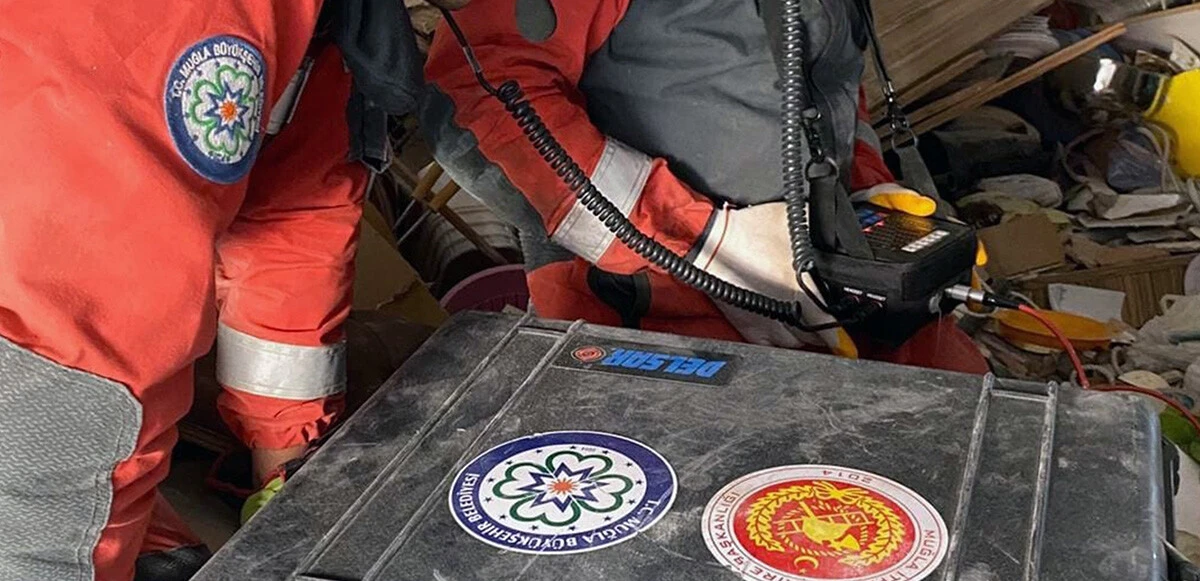 Türkiye’de sayılı cihaz! Nefesi bile tespit ediyor: Hatay’da 28 vatandaşı enkazdan kurtardı