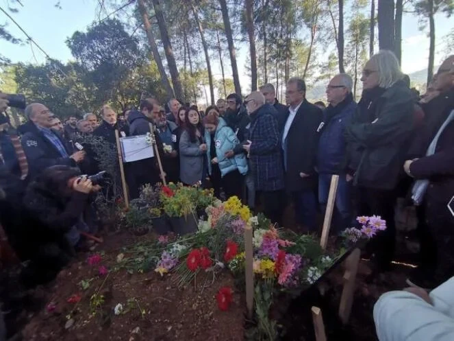Ünlü sanatçının acı günü: Orhan Aydın'ın depremde hayatını kaybeden kızı toprağa verildi!