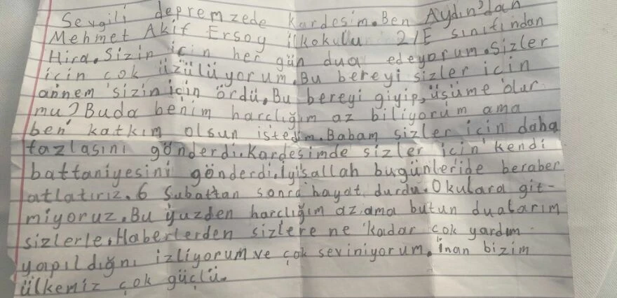 İlkokul öğrencisinden duygulandıran not: 'Bu bereyi giyip, üşüme olur mu?'