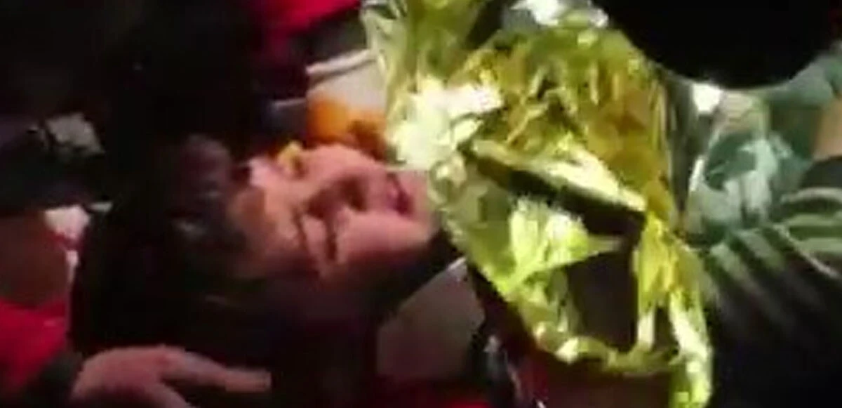 Son dakika! Enkazlardan iyi haberler peş peşe geliyor: Hayata böyle merhaba dediler