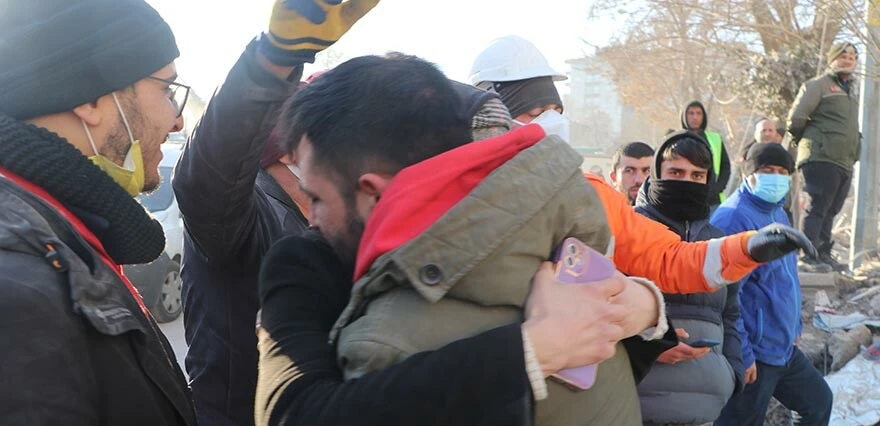 Son dakika! Kahramanmaraş'ta 206 saat sonra umudun adı Ayşegül Bayır!