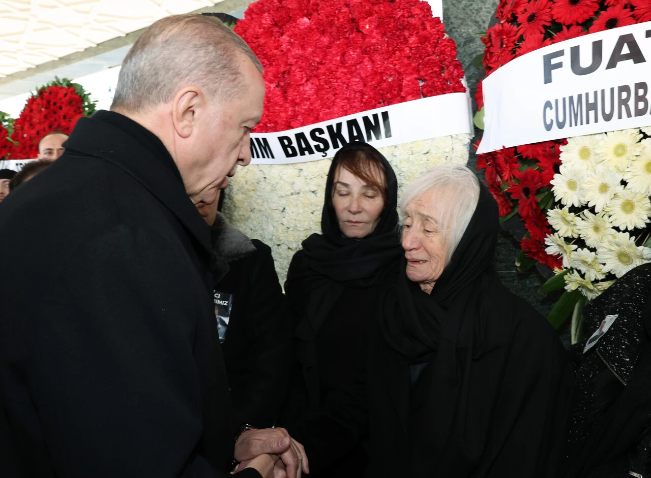 CHP eski Genel Başkanı Deniz Baykal son yolculuğuna uğurlandı