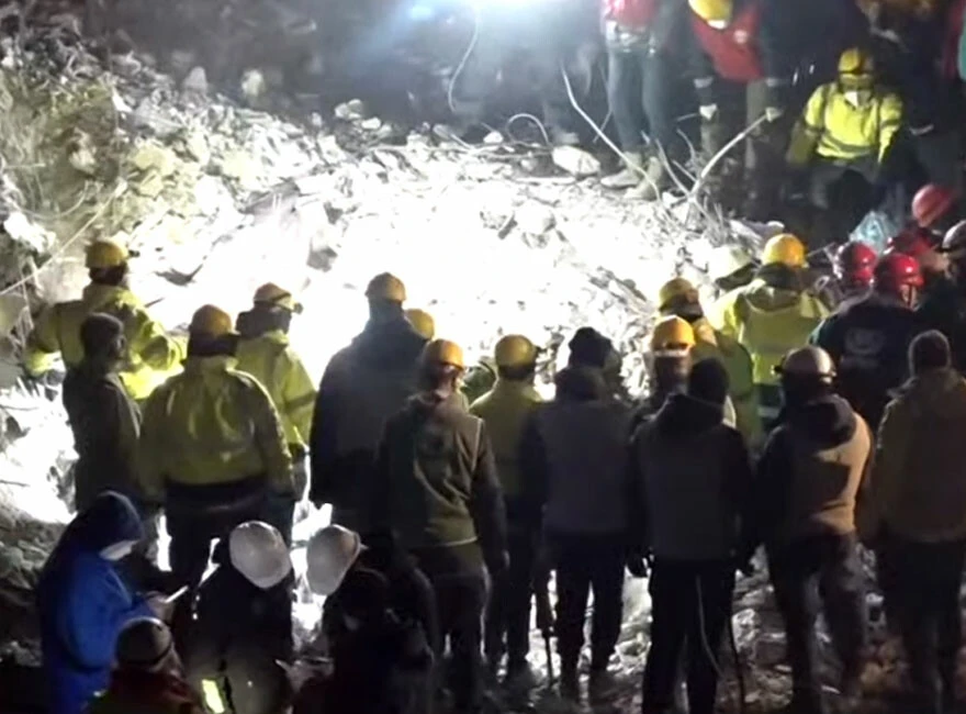 Son dakika! Türkiye nefesini tuttu! Hatay, Kahramanmaraş, Gaziantep ve Adıyaman'da enkazdan ses geldi