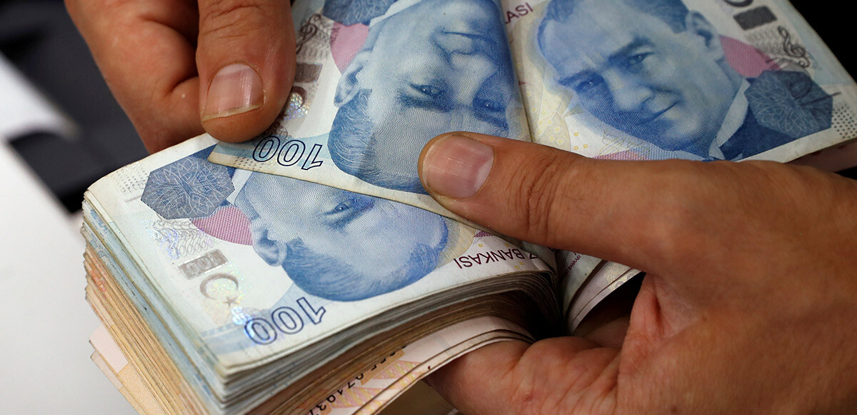 Son dakika! İş Bankası depremzedelerin borcunu sildi, kredi ödemelerini 6 ay öteledi