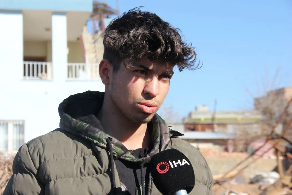 Molozların arasında 'Son videom' diye soğukkanlılıkla çekim yaptı! Enkazdan sağ çıkıp yaşadıklarını böyle anlattı