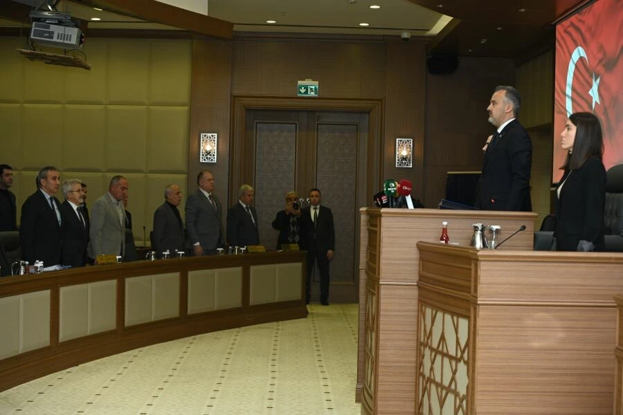 Dönüşüm ya bizim elimizden ya depremden olacak