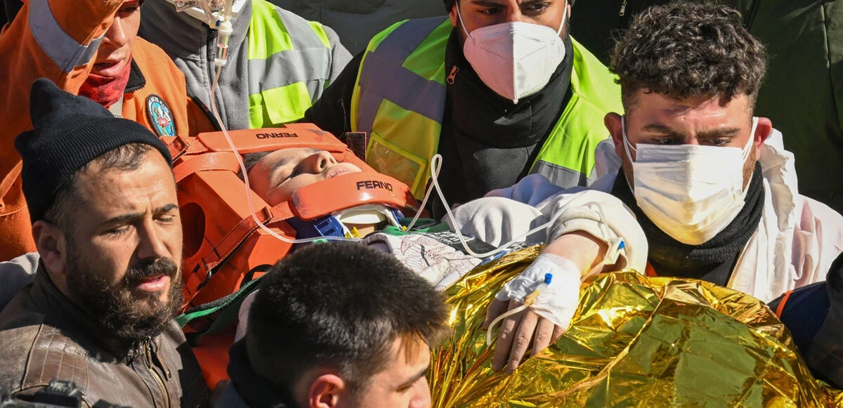 Son dakika! 248. saattin umudu: 17 yaşındaki genç kız 11. günde kurtarıldı