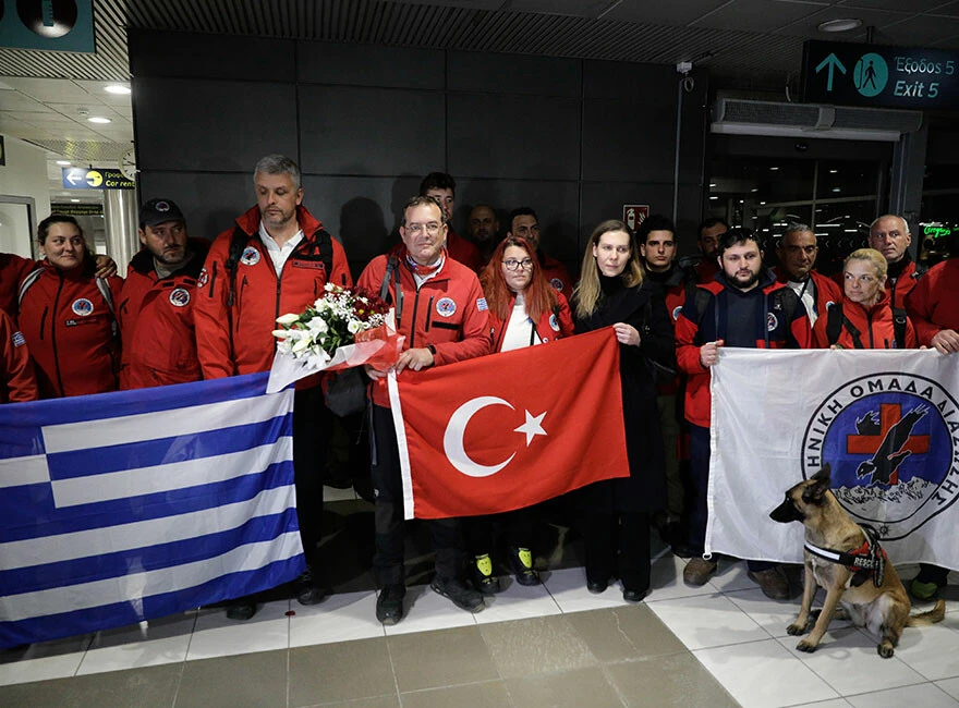 Yunanistan Başbakanı Miçotakis'ten Türkiye ile ilişkilerde yeni sayfa beklentisi: Anlaşmazlıkları çözebiliriz