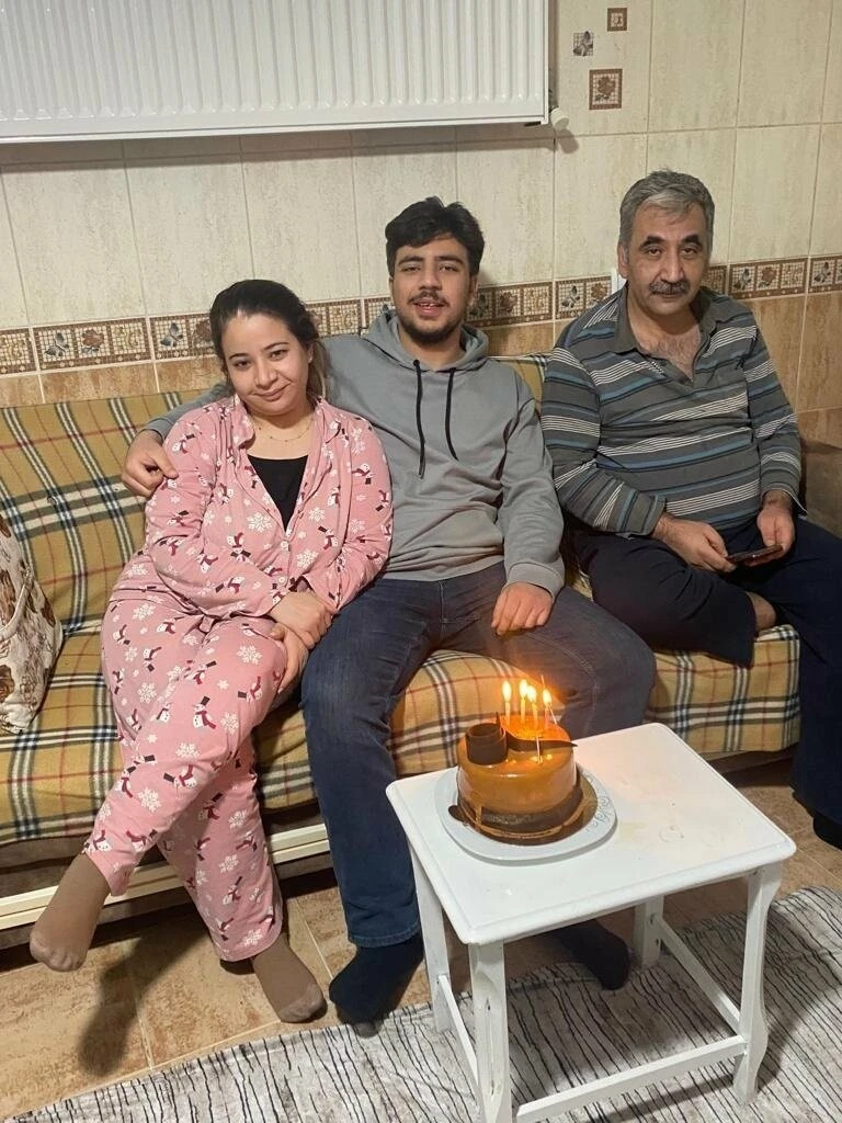 Doktor kardeşlerin yürek burkan hikayesi: 'Kutlu' ailesinden geriye yalnızca fotoğraflar kaldı...