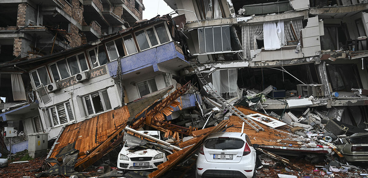 Bakan Kurum&#039;dan deprem bölgesi açıklaması: 85 bin bina ağır hasarlı