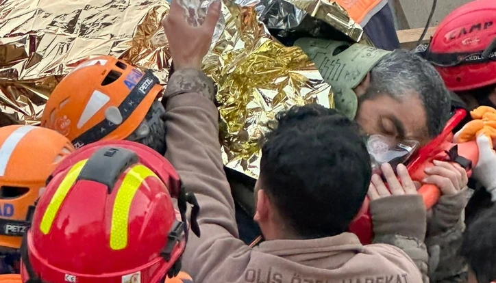 278. saatte bir kurtuluş daha! Mutlu haber Hatay'dan geldi