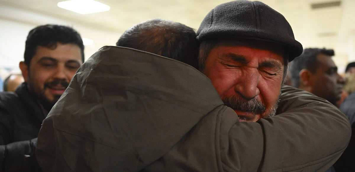 Son dakika! Hatay'da 261. saatte iki can daha kurtarıldı: Enkazdan sağ olarak çıkarıldılar