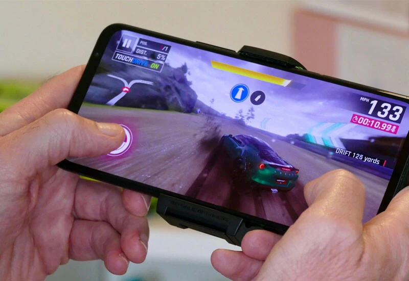 Bu cihazlar yarı yolda bırakmaz: İşte şarjı en uzun giden akıllı telefonlar!