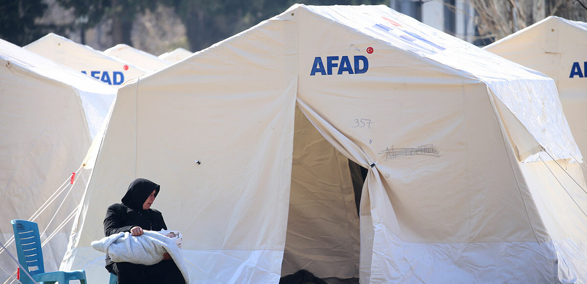 AFAD deprem bölgesine kurulan çadır sayısını açıkladı