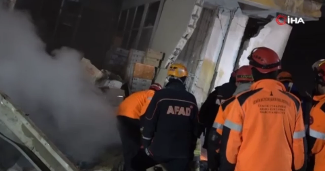 Son dakika! Hatay'daki peş peşe depremlerin ardından enkaz altında kalanlar var! Arama kurtarma çalışmaları devam ediyor