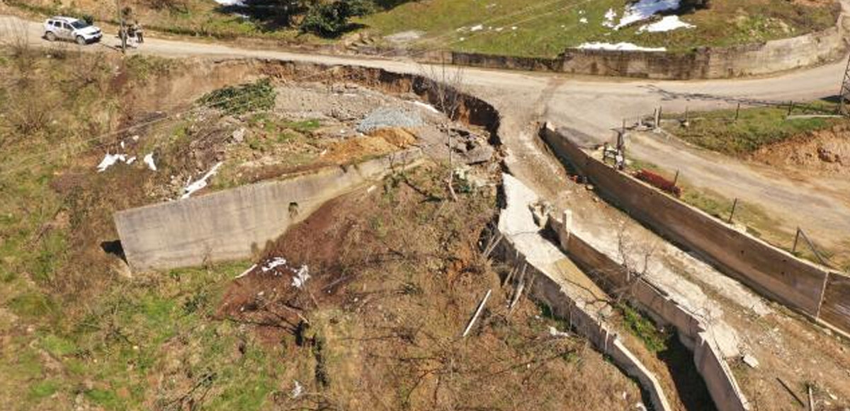 Ordu&#039;da heyelan felaketi! Evler yerle bir oldu 