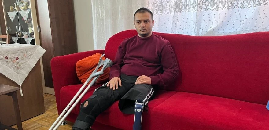 Geçirdiği trafik kazasının ardından hayatı karardı: “3 bin liralık rapor parasıyla geçiniyorum”