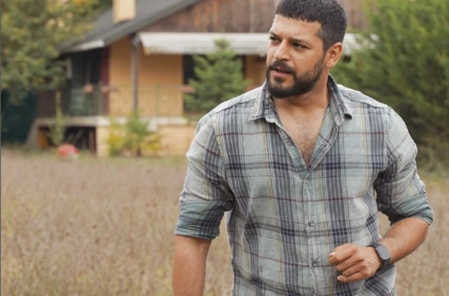 Veda Mektubu Mehmet kimdir, gerçek adı ne? Emre Kıvılcım kaç yaşında, evli mi?