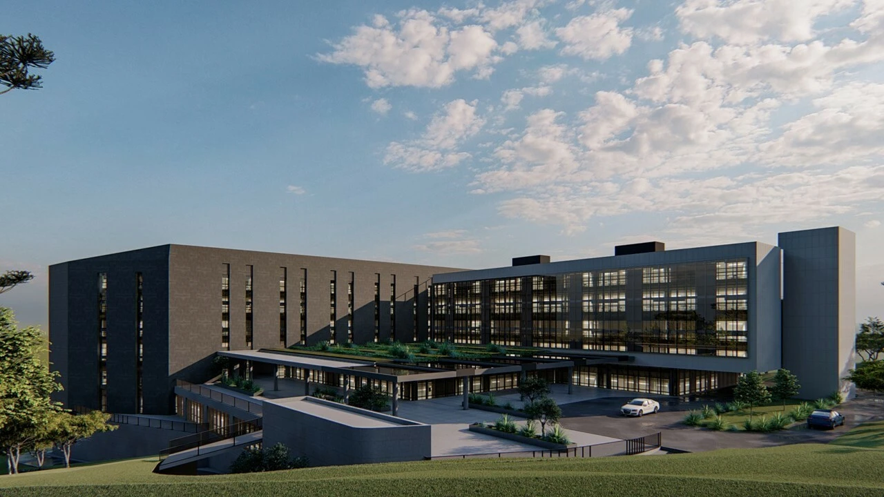 Uzman doktor, 'sağlam binalar' için açlık grevine başladı