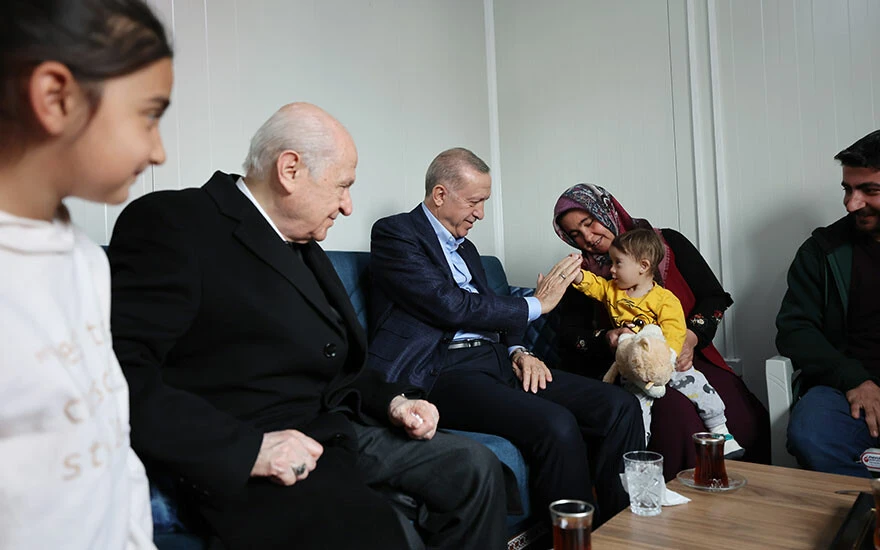 Son dakika! Cumhurbaşkanı Erdoğan Adıyaman'dan depremzedelere seslendi: Eksiklikler için helallik istiyorum