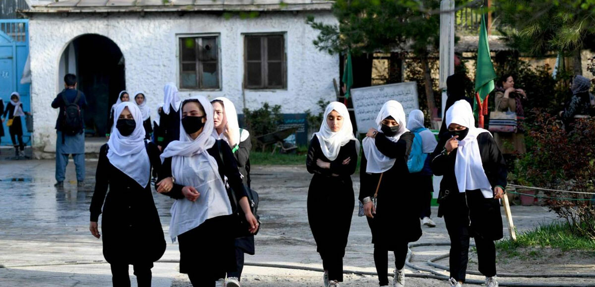 İran&#039;da kız çocuklarının okula gitmesini istemeyenler çocukları zehirlemeye başladı! Yetkili isim olayları doğruladı