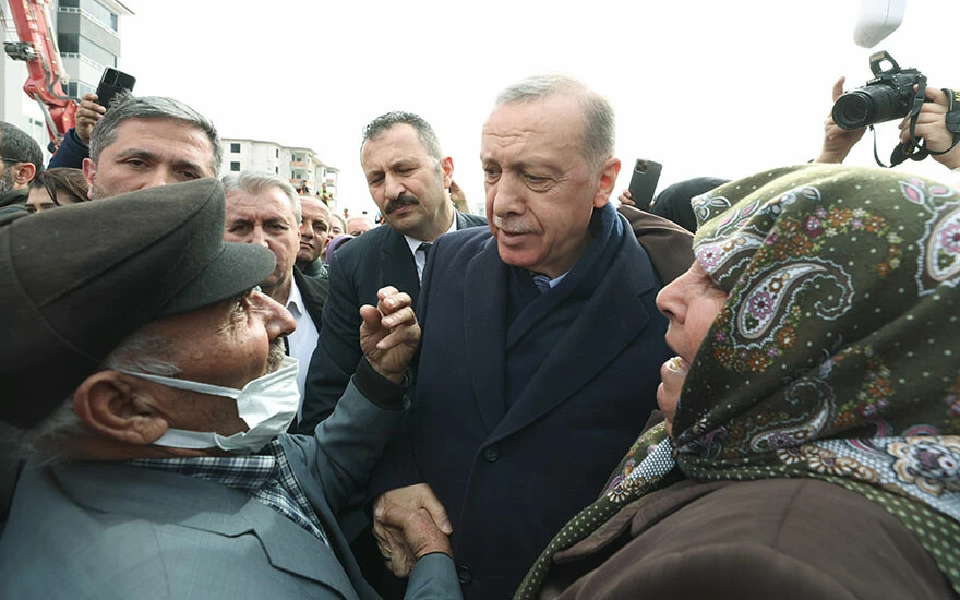 Son dakika! Cumhurbaşkanı Erdoğan'dan muhalefete kentsel dönüşüm tepkisi: Engellemeye çalışan milletimizi sırtından hançerler