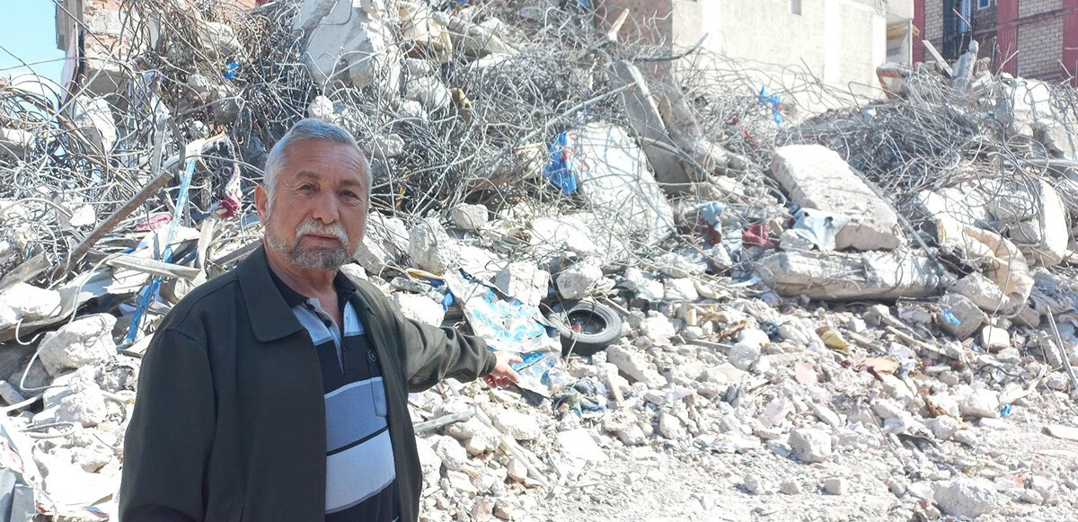 Gazetecilerin 48 yıllık hatıraları enkaz altında kaldı
