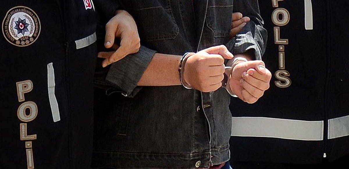 Antalya&#039;da FETÖ&#039;cü eski emniyet müdürü kıskıvrak yakalandı
