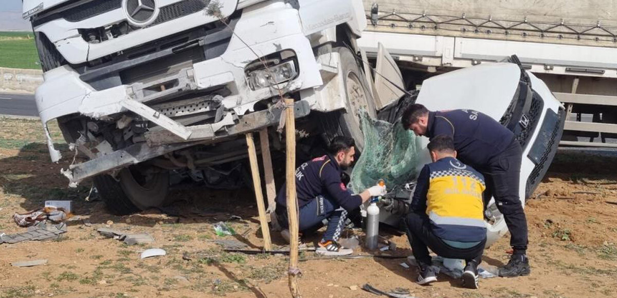 Mardin&#039;deki feci kazada acı detay: Depremden kaçarken kazada can verdiler