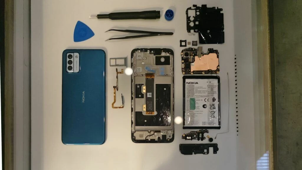 Nokia'nın kolay tamir edilebilir yeni akıllı telefonu G22 görücüye çıktı! 5 dakikadan kısa sürede bataryayı değiştirebilirsiniz