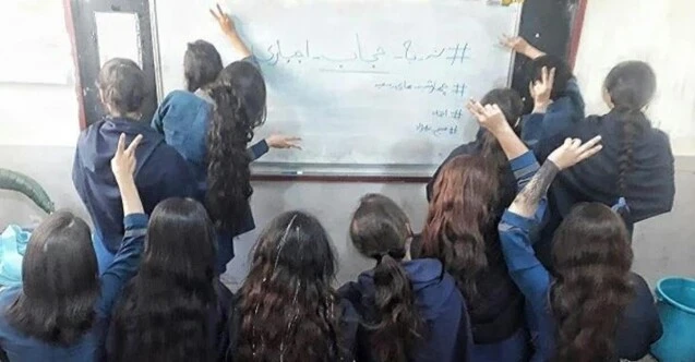 İran'da kız öğrencilerin okula gitmesini istemeyenlerin çocukları nasıl zehirlediği ortaya çıktı!