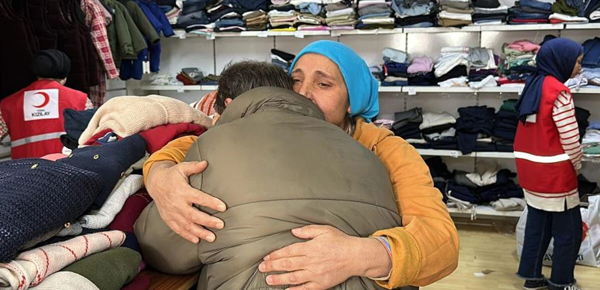 Depremde akrabalarını kaybeden adamın gözyaşları yürekleri dağladı: Onları kurtarabilseydim yeterdi bana