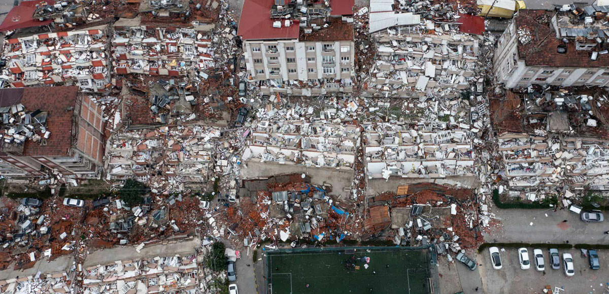 Ne Haiti depremi ne de ABD&#039;deki kasırgalar... Türkiye&#039;deki deprem felaketlerinin tarihte benzeri yok