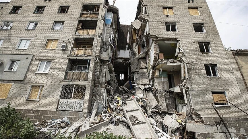 Yeni siperler kazılıyor! Bahmut cephesinde çatışmalar şiddetleniyor