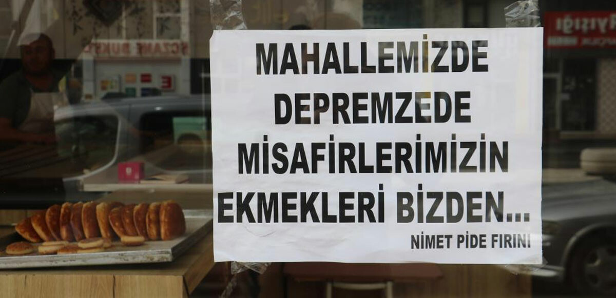 Sivaslı fırıncıdan örnek davranış: Depremzede misafirlerimizin ekmekleri bizden...